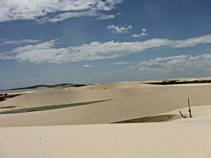 Após a chuva as Lagoas espalham-se por Jericoacoara